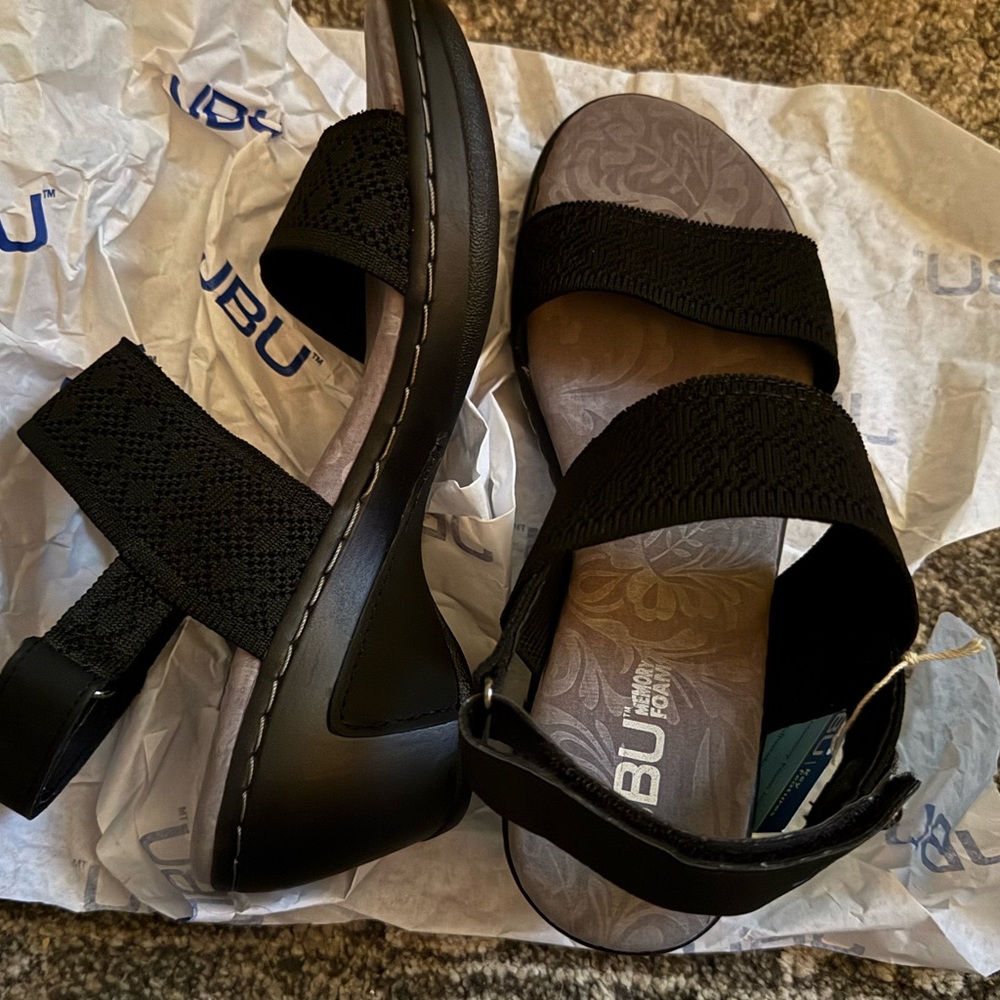 JBU Marysa Black Wedge Shoes NwT - Picture 4 of 6